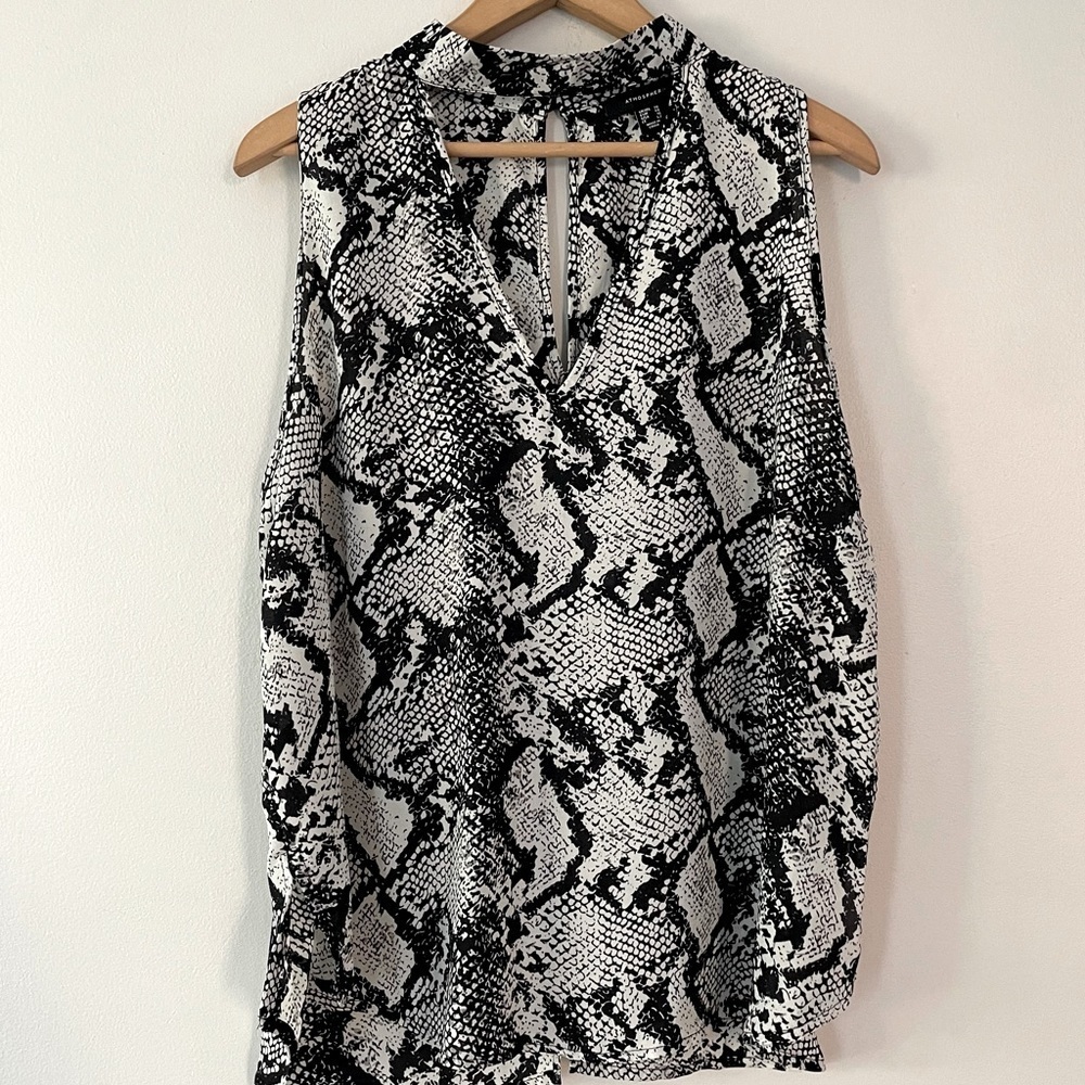 Atmosphere Snake Print Sleeveless Blouse Top- Size 16 (bin 2H)